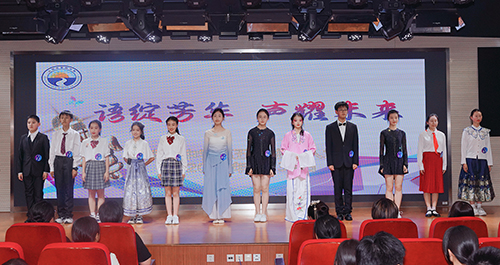 12人合照.jpg